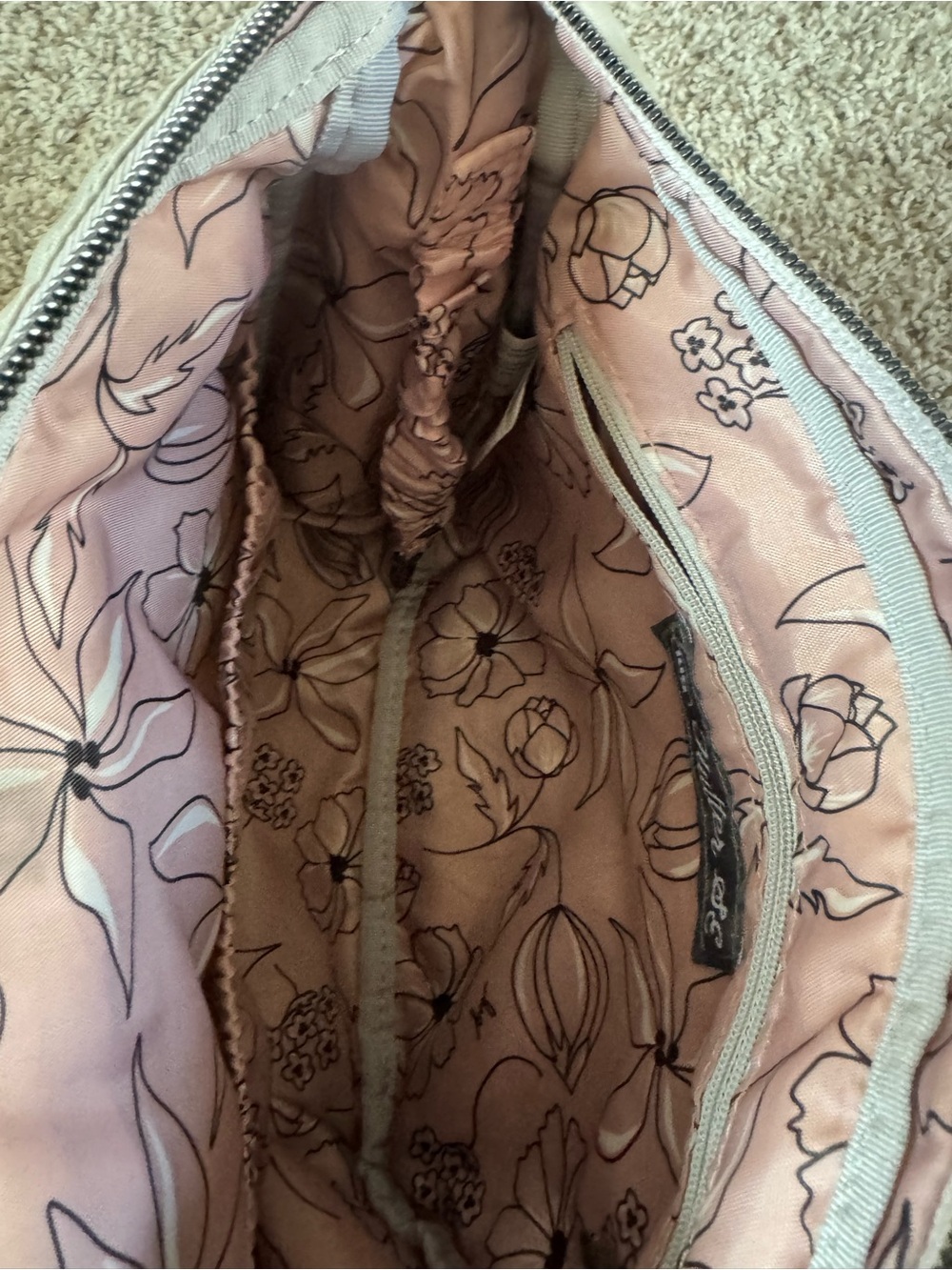 lug Silver Quilted Crossbody Bag - Picture 5 of 6